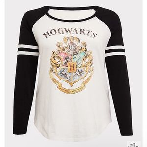 Torrid Harry Potter Hogwarts Crest White Football Raglan Top sz 2